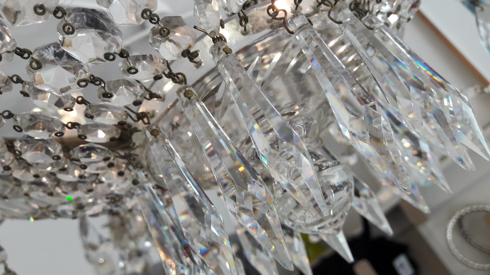 Antique Chandelier TH300