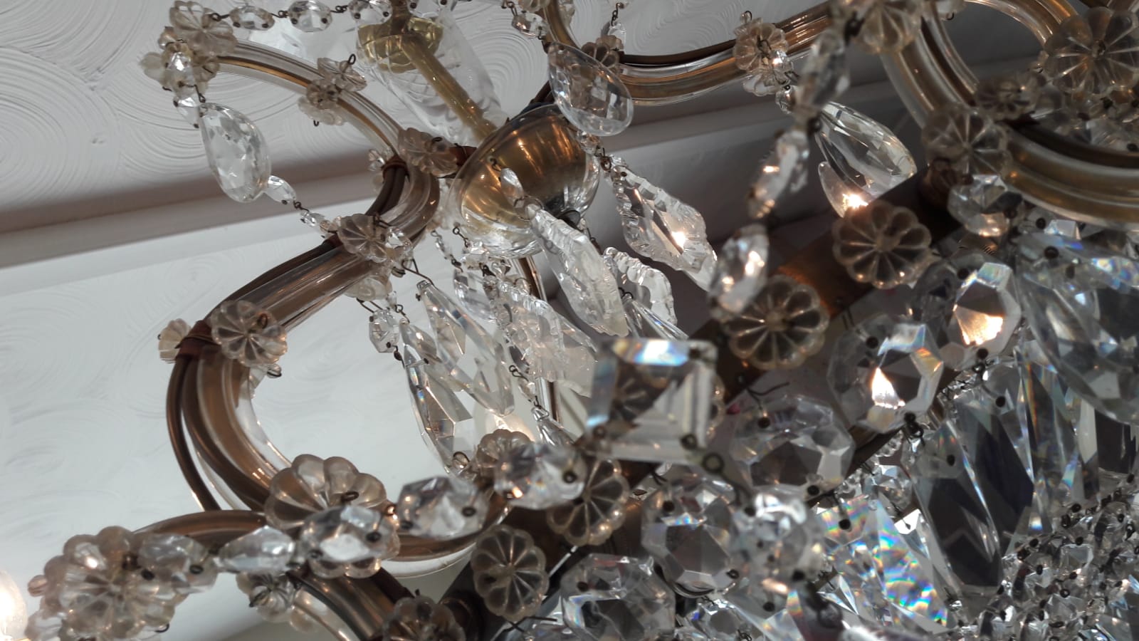 Antique Chandelier TH300